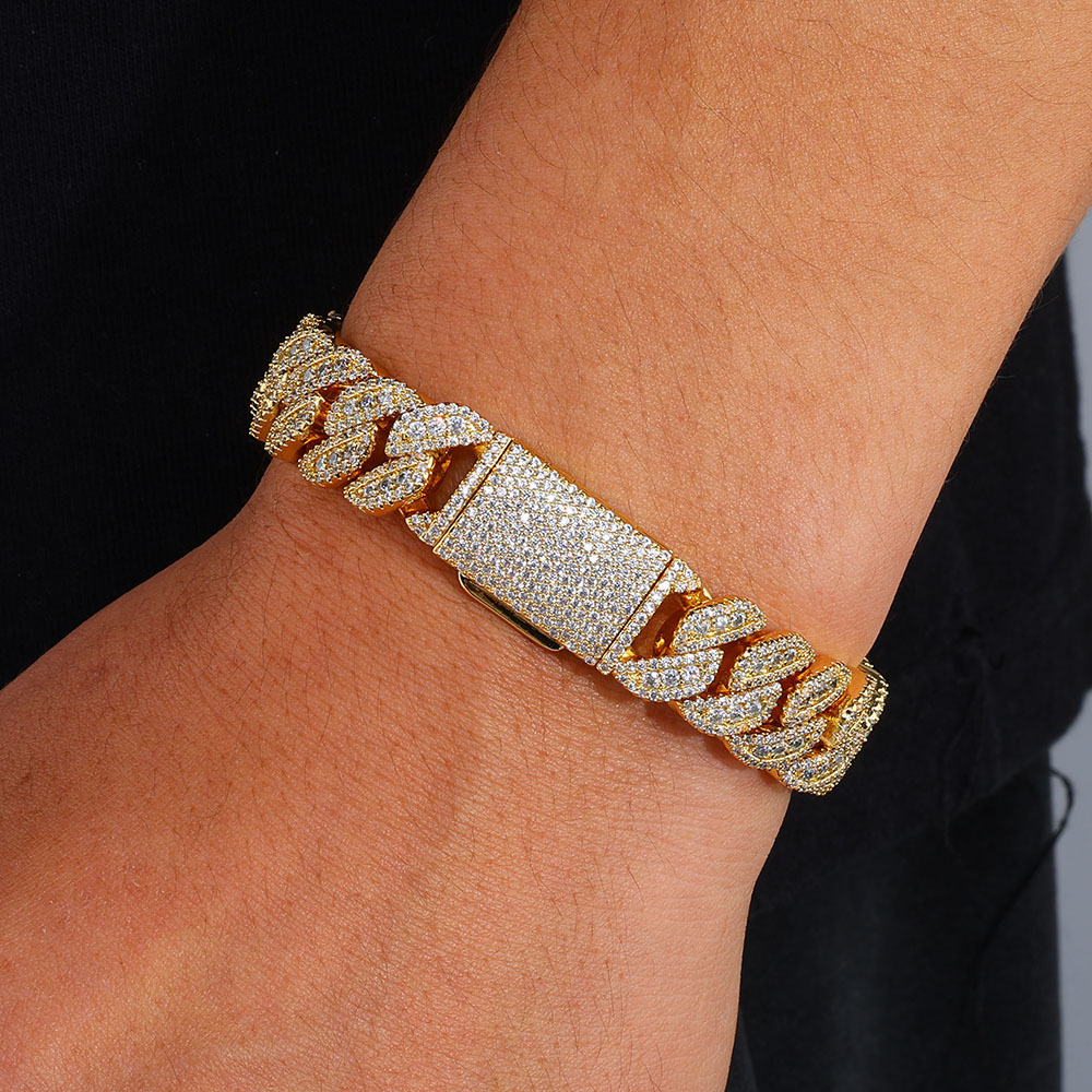 Cuban Chain Bracelet For Men With Full Diamond Zircon And Clasp_voghion.com
