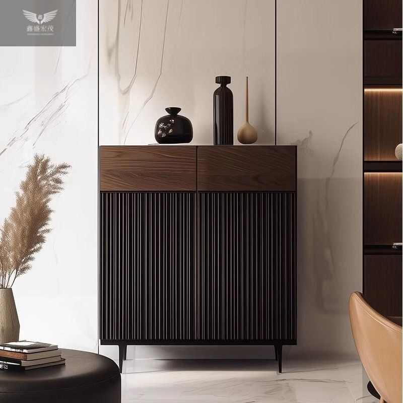 Mueble zapatero de madera maciza en estilo minimalista italiano, nuevo mueble de almacenamiento retro de alta gama para la entrada del hogar, mueble zapatero lateral integrado de pared.