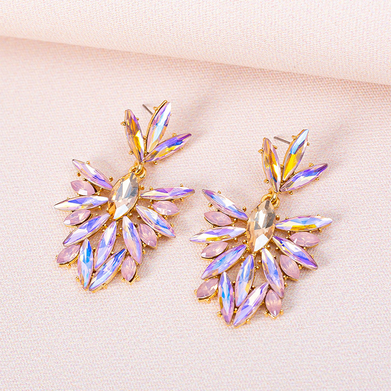 Fashion New Super Flashing Color Diamond Alloy Diamond Crystal Glass Geometric Long Earrings display picture 5