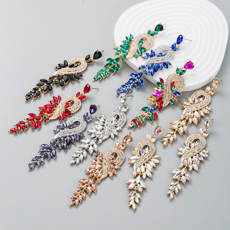 Fashion Contrast Color Inlaid Rhinestone Hollow Geometric Long Alloy Earrings display picture 2