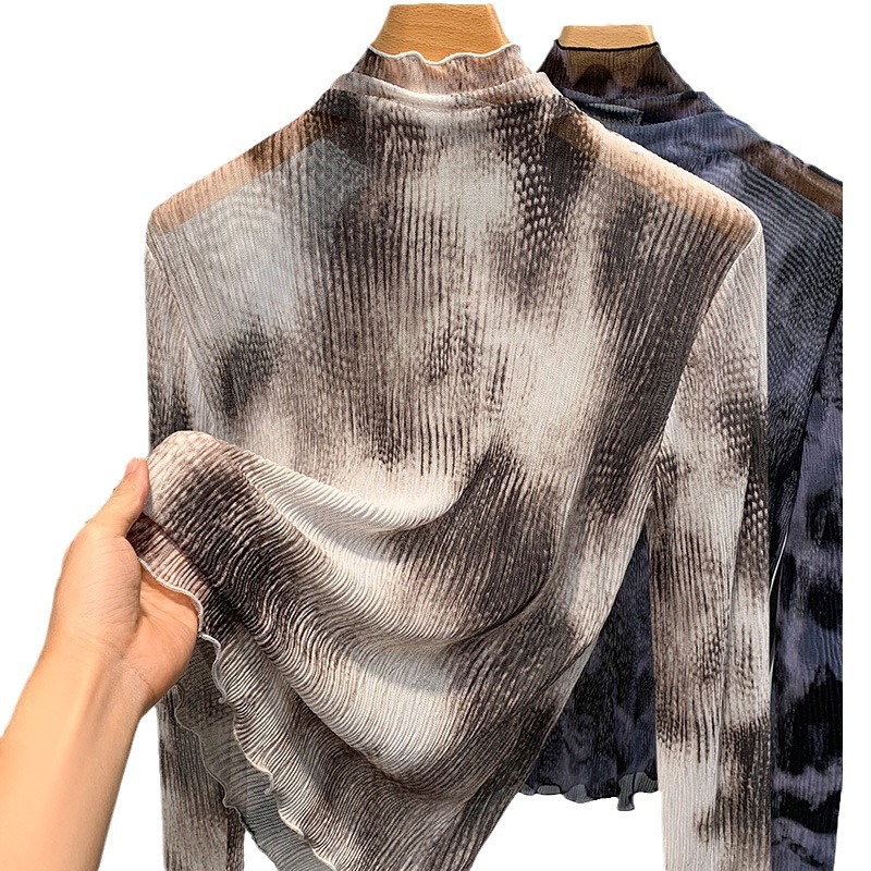 Medio cuello alto de las mujeres que basa la camisa 2023 nuevo estilo retro impreso malla camiseta delgada interior de madera superior del oído