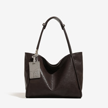 С����ɫ���ذ���Ů2026�¿������ͨ�چμ�Ҹ�°��߼��|�������