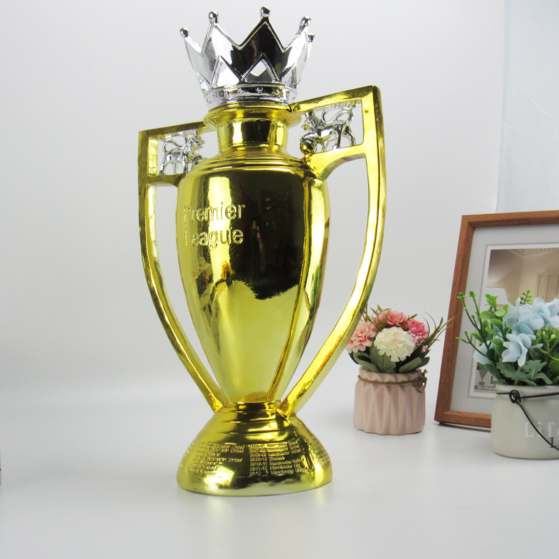 Copa del Mundo de fútbol de la Premier League Supplies de fanáticos Juegos de fútbol de Liverpool Recuerdos Artesanías de resina galvanizada
