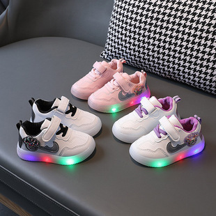 Spring and Autumn New Children's Leather Casual Sneakers for Boys and Girls Light-emitting Shoes Small White Shoes with Light
