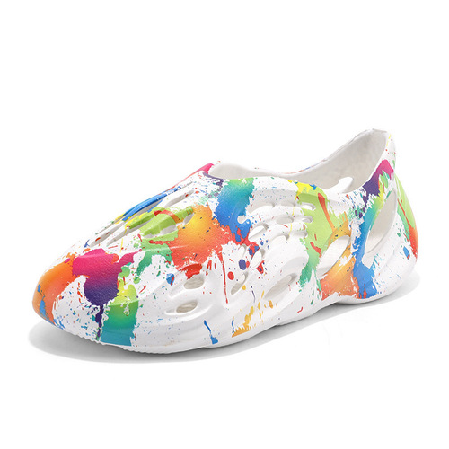 Summer Plus-Size Croc Shoes for Men, Open-Toe Hollowed-Out Beach Sandals with Splash-Ink Camo Design, Outdoor Slip-On Style Sandals for Men
