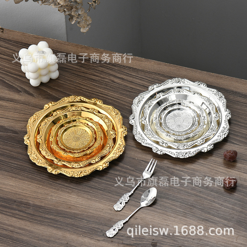 Ins Metal Carved Tea Coaster Small Plate Snack Cake Plate European Retro Aromatherapy Candle Jewelry Storage Plate Ins Metal Carved Tea Coaster Small Plate Snack Cake Plate European Retro Aromatherapy Candle Jewelry Storage Plate