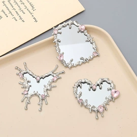 挂饰挂件;饰品配件;手机挂绳