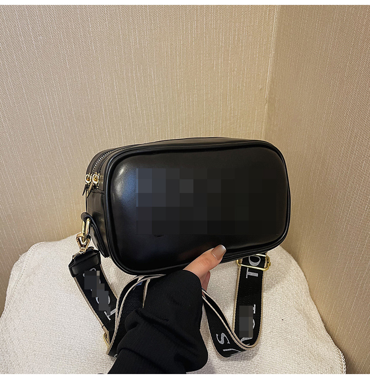 Bolsos pequeños de color sólido de moda europea y americana para mujer 2024 nueva primavera y verano retro casual pequeño bolso cuadrado bolso de mensajero de alta calidad