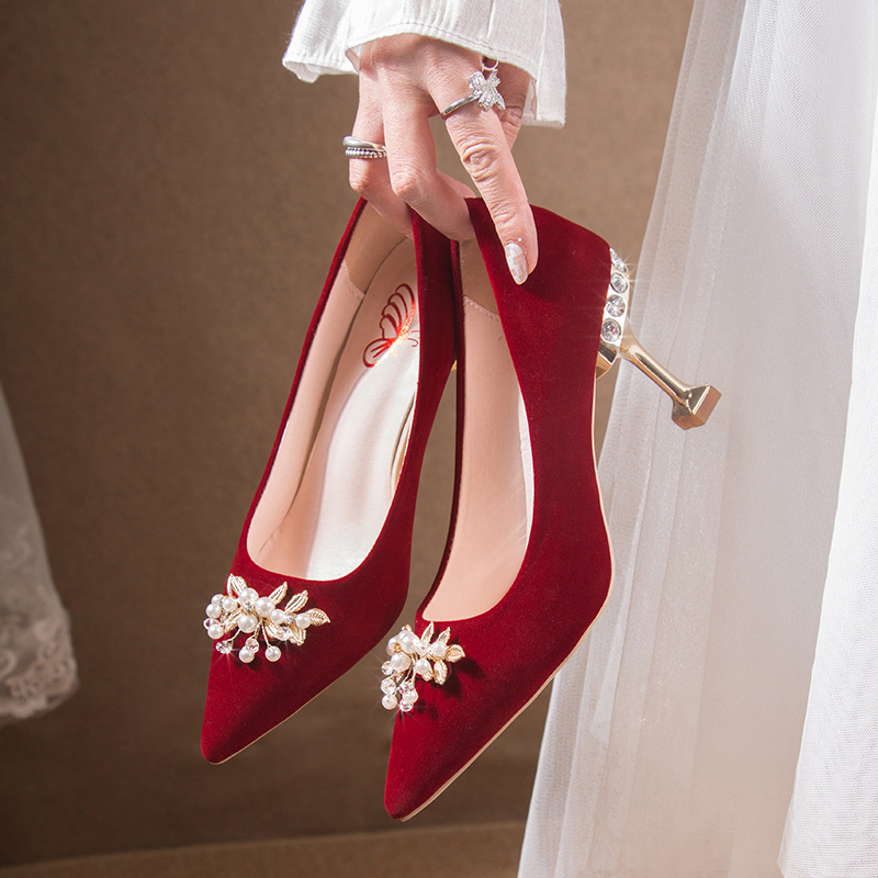 尖頭結婚新娘鞋2022新款婚鞋女中式高跟純色秀禾珍珠紅色高跟鞋女