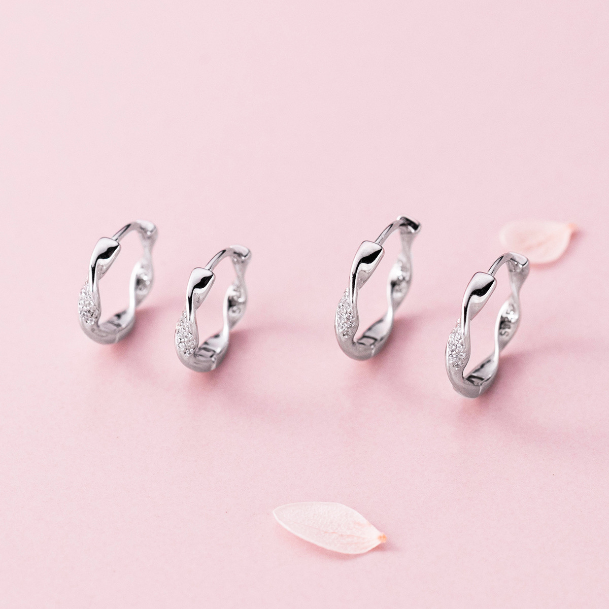 Eloch s925 plata esterlina simple ins de diamantes de viento twisted pendientes 2022 nuevos pendientes de moda de mujer M02863