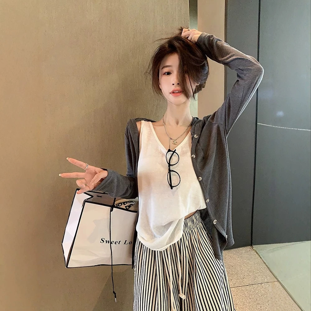 灰色防晒开衫外套女秋季长袖连帽上衣韩版空调衫外搭薄款百搭时尚
