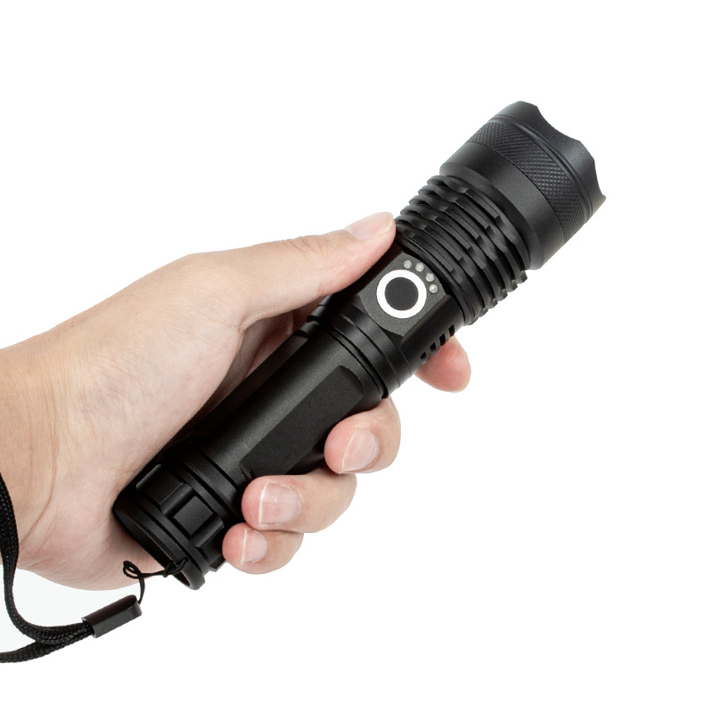 Venta al por mayor transfronteriza P50 linterna de luz fuerte LED zoom telescópico USB de carga al aire libre Monitor linterna Pantalla de energía