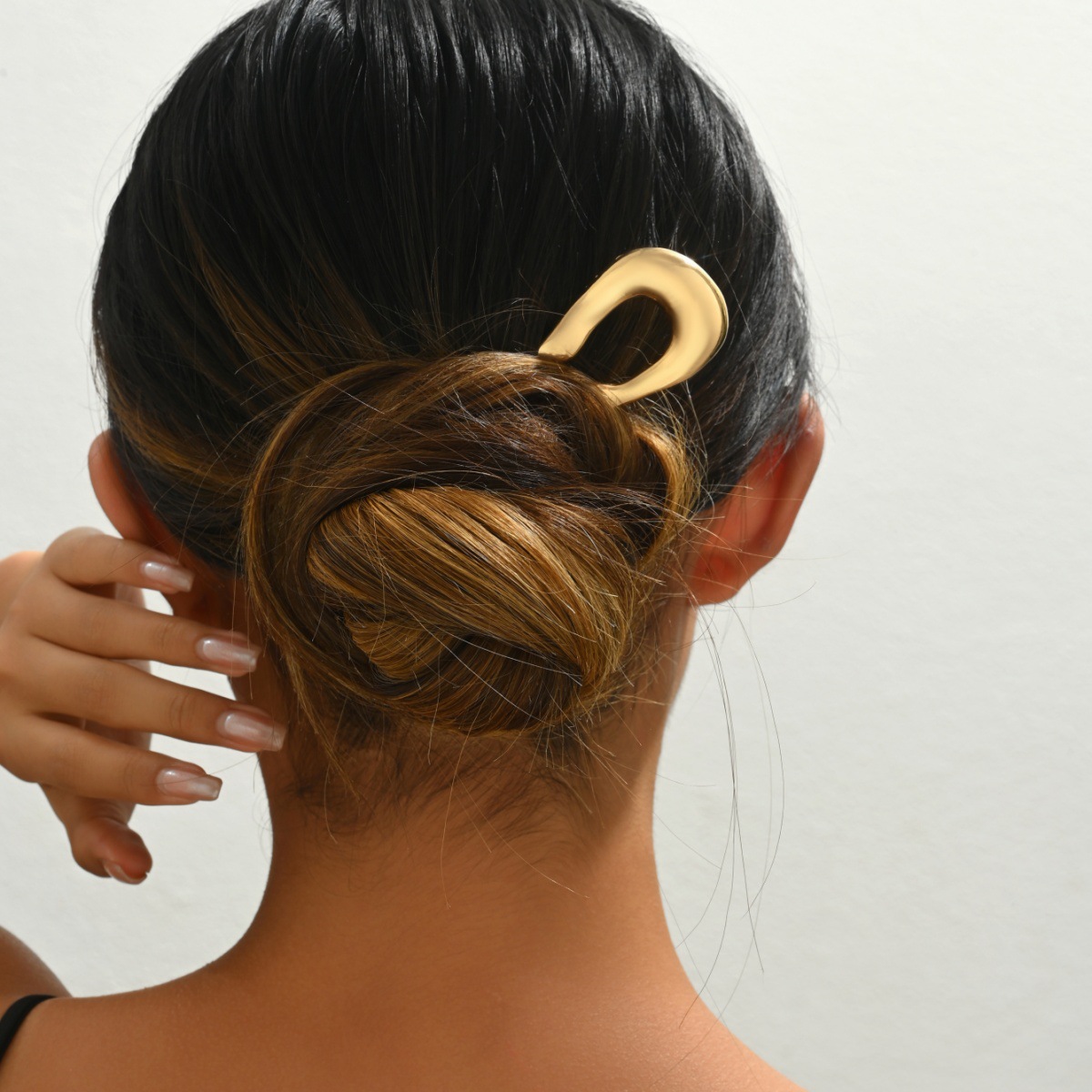 Ventas transfronterizas calientes simples pinzas de cabello de metal en forma de U ondas pinzas de cabello para mujeres de alta calidad pinzas de cabello de red rojo lateral peine