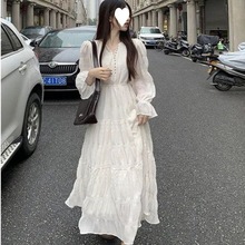 度假风白色连衣裙女装春季2023新款法式气质小众长袖领雪纺长裙