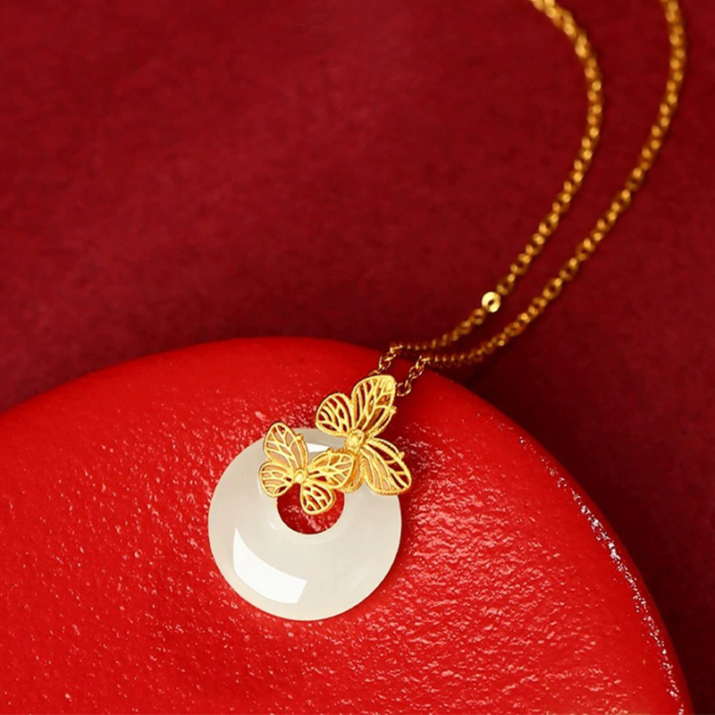 새로운 스타일 HETIAN 옥 나비 평화 버클 목걸이 여성 S  상감 HETIAN 옥 공주 높은 버클 펜던트 라이브 방송 핫 스타일
