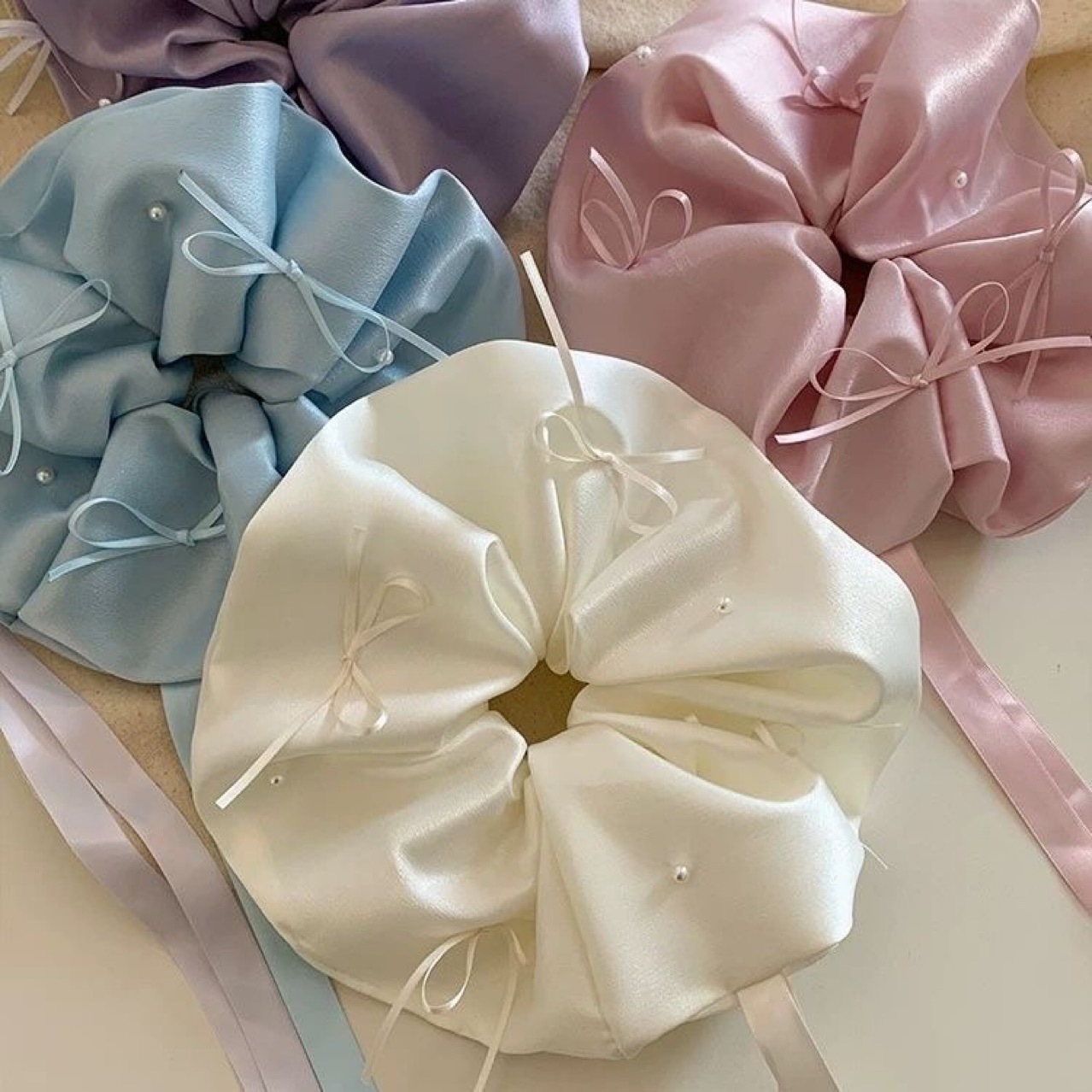 Schleifen Haargummi Mit Perlen Aus Blauem Satin Für Damen_voghion.com