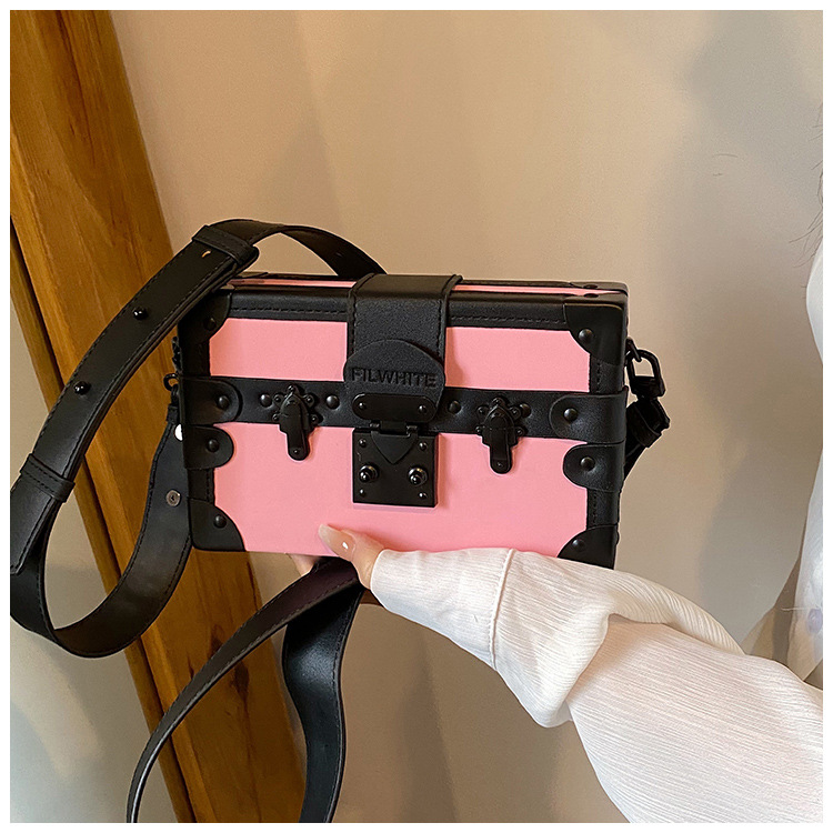 Korejský styl trendy značky kontrastní barevné box bag 2024 malá svěží hongkongská módní crossbody dámská taška s texturovaným zámkem přes rameno_voghion.com