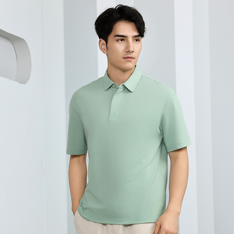 ファッション的な肩のゆるいpoloシャツはシンプルで耐摩耗性のある通気性のある半袖tシャツの純色のカジュアルな上着です。|undefined
