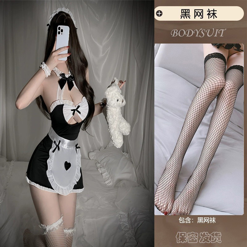 블랙 메이드 복장 + 블랙 무릎 위 망사 스타킹