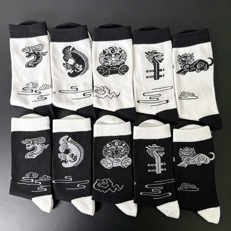 Men's long socks, trendy ins style, versatile men's mid-calf socks, student sports trendy basketball socks, new 168-needle design Men's long socks, trendy ins style, versatile men's mid-calf socks, student sports trendy basketball socks, new 168-needle design