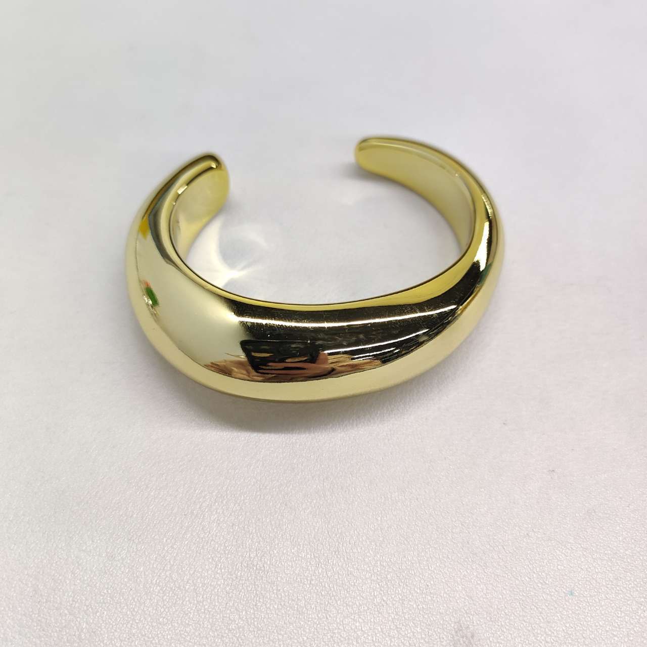 Pulsera abierta de onda transfronteriza europea y americana, pulsera de estilo frío exagerada de nicho, joyería de alta gama de lujo ligero de moda al por mayor