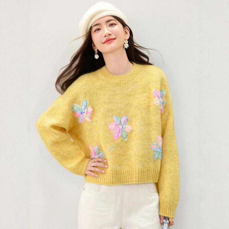 Colorful Embroidered Sequin Round Neck Long-Sleeved Top 2025 Autumn and Winter Korean Style Slimming Look Heavy Flower Beaded Cute Sweater