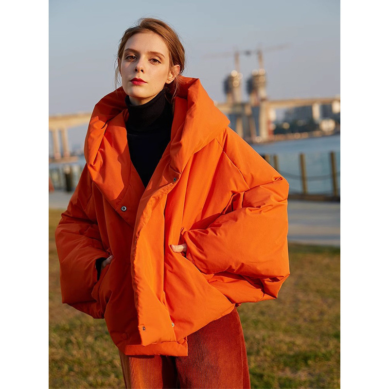 2023 Winter New Coat Designer High-end Fashion European Explosions High-end Short Bat Down Jacket Women's Fashion 2023 Winter New Coat Designer High-end Fashion European Explosions High-end Short Bat Down Jacket Women's Fashion