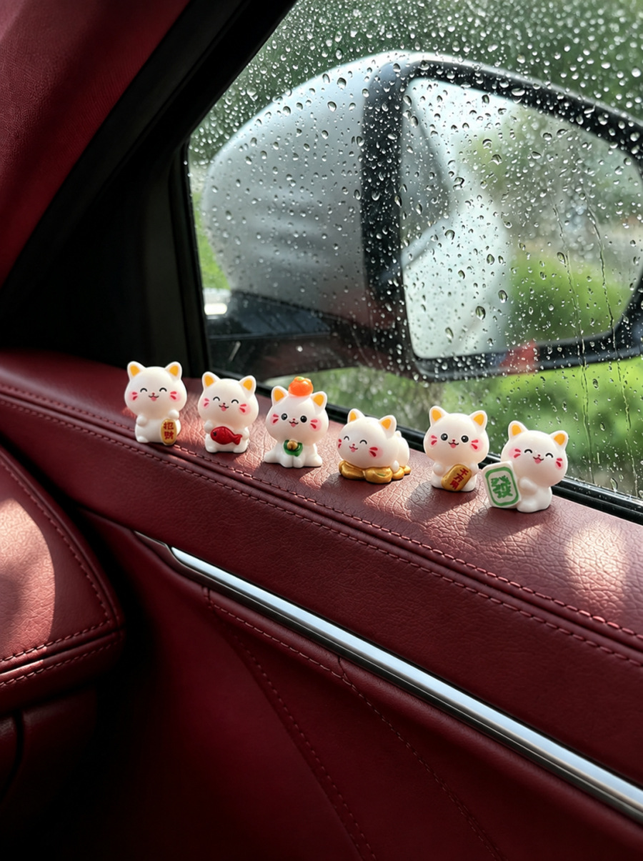 Lucky Cat Desktop Ornament Office Desk Living Room Entryway Decoration Cute Car Interior Accessory 2025 New Model