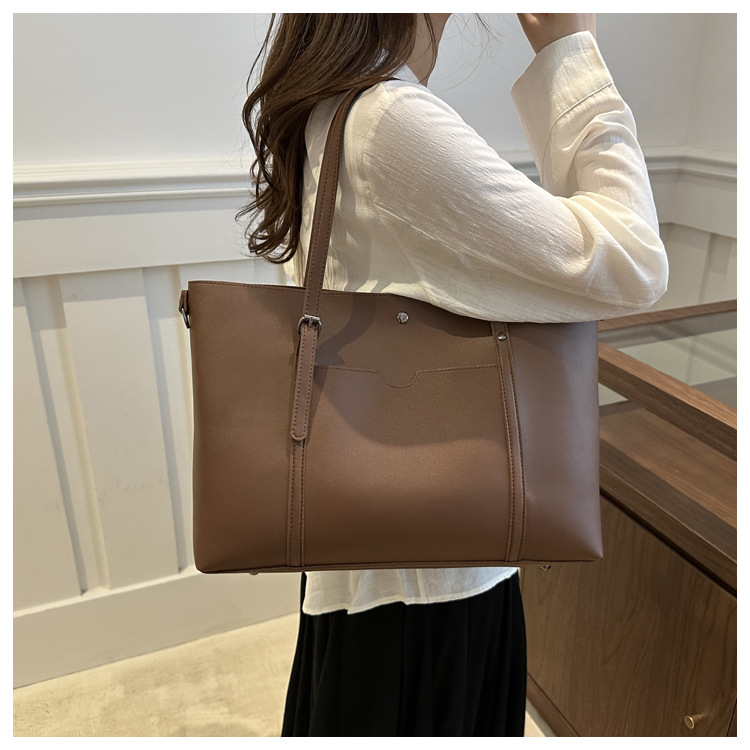 Retro texture commuting solid color simple 2024 autumn new large-capacity single-shoulder bag with a relaxed underarm tote bag undefined