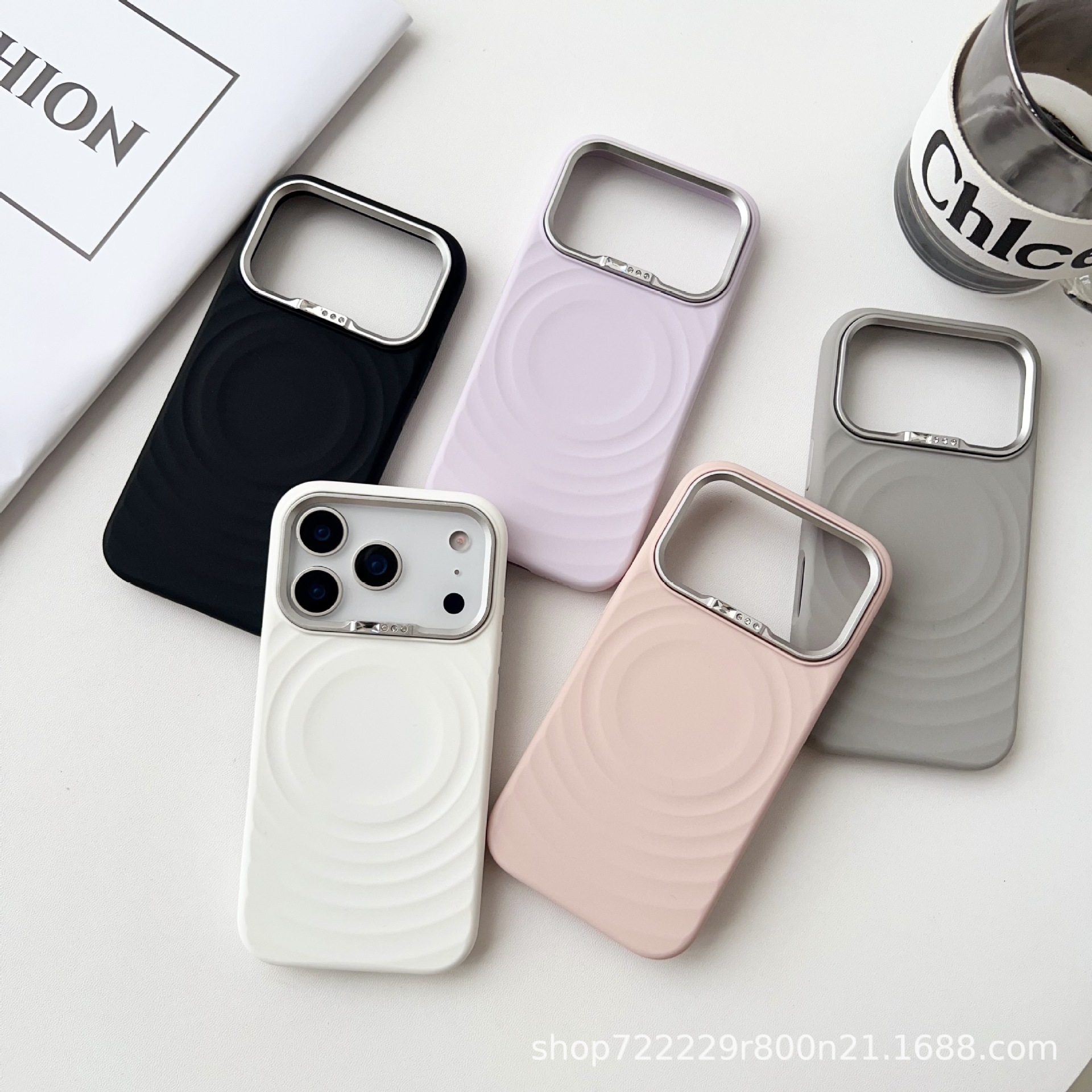 Suitable for Apple 17Promax Magnetic Suction with Diamond Iphone17Pro Liquid Silicone Mobile Phone Case Wave Protective Cover