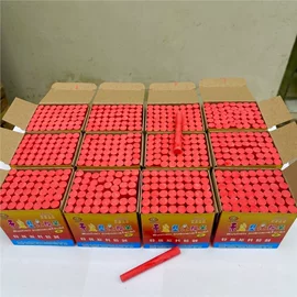 粉笔;记号笔;收纳盒