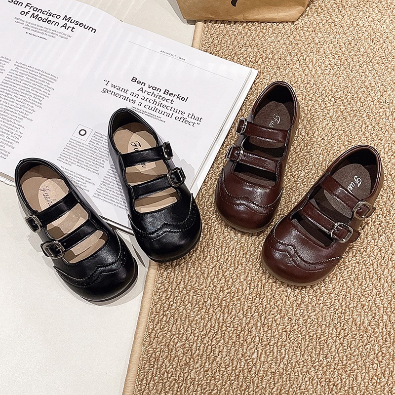 Ballerinas mit Brogue-Details, weicher Sohle und Lederoptik in Mary-Janes-Optik, Schleife – ideal für Kleinkinder. Vielseitig, leicht und bequem._voghion.com