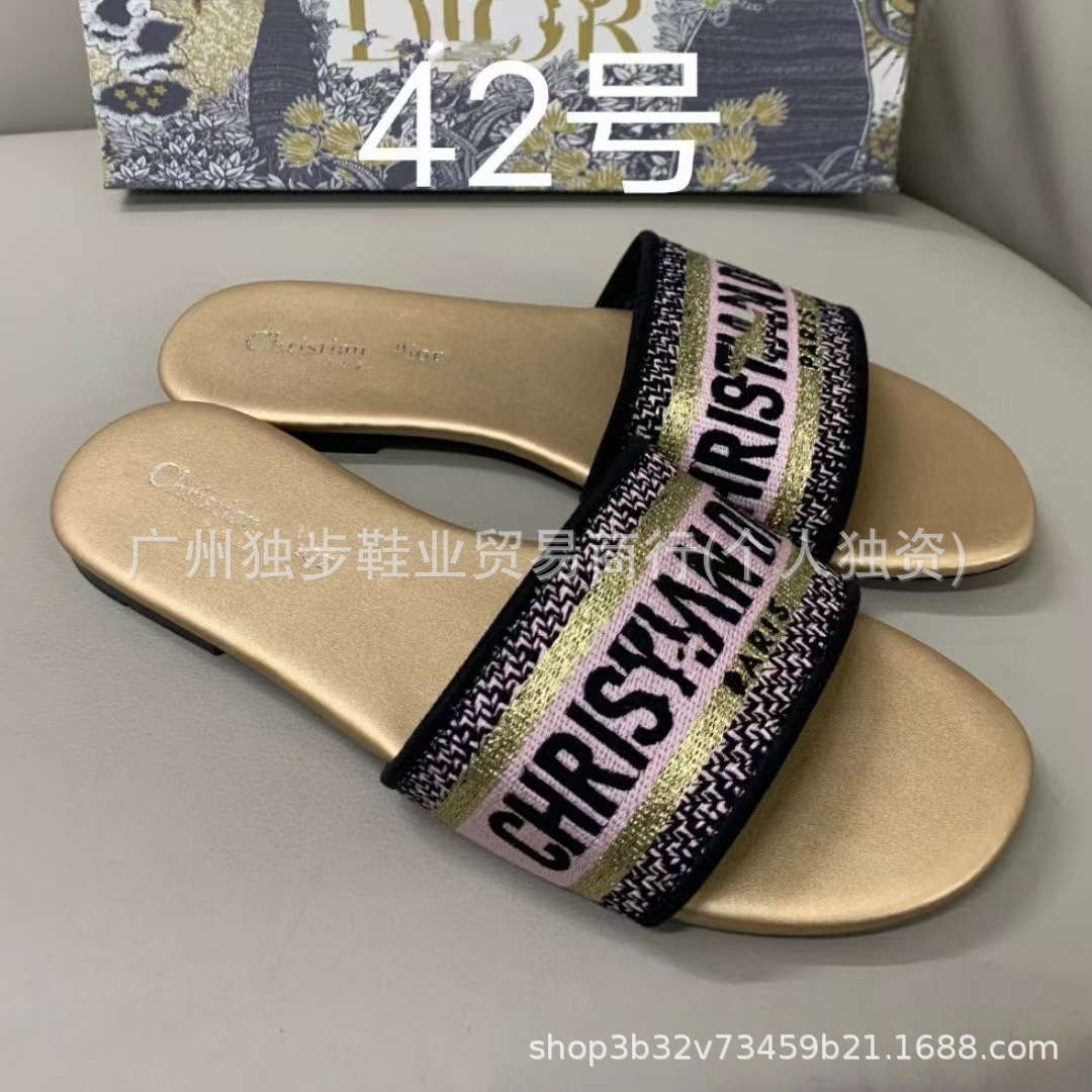 Zapatillas de piso plano de moda versátiles en forma de una forma D clásica transfronteriza adecuada para extranjeros no molestes nacionales image 48