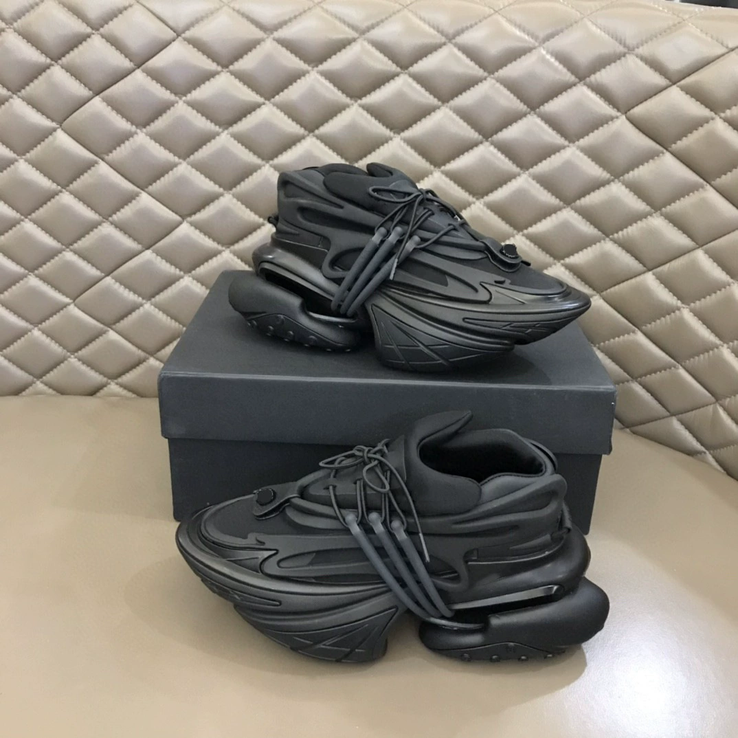 Новый сетевой красный толстый дно увеличивает амортизацию