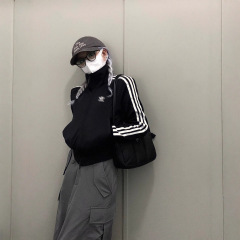 正确版/A家 复古休闲短外套女袖三条杠显瘦立领卫衣夹克上衣