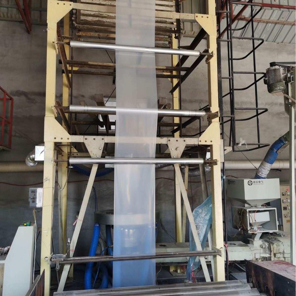 PE���Ϸ�Ͳ����ͨ�������ͨ������ϱ�Ĥ��Ͳ���÷�Ͳ��ֳͨ���