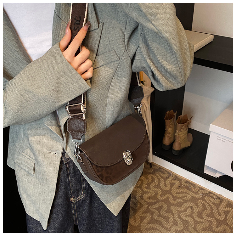 Niche Premium Feeling Crossbody Leopard Satteltasche Damen Neue Retro Mode Schultertasche_voghion.com