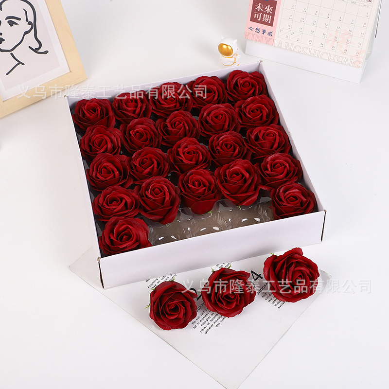 Regalo de San Valentín Caja de regalo de flor de jabón de cinco capas con base rosa ramo decorado a mano flor de jabón al por mayor