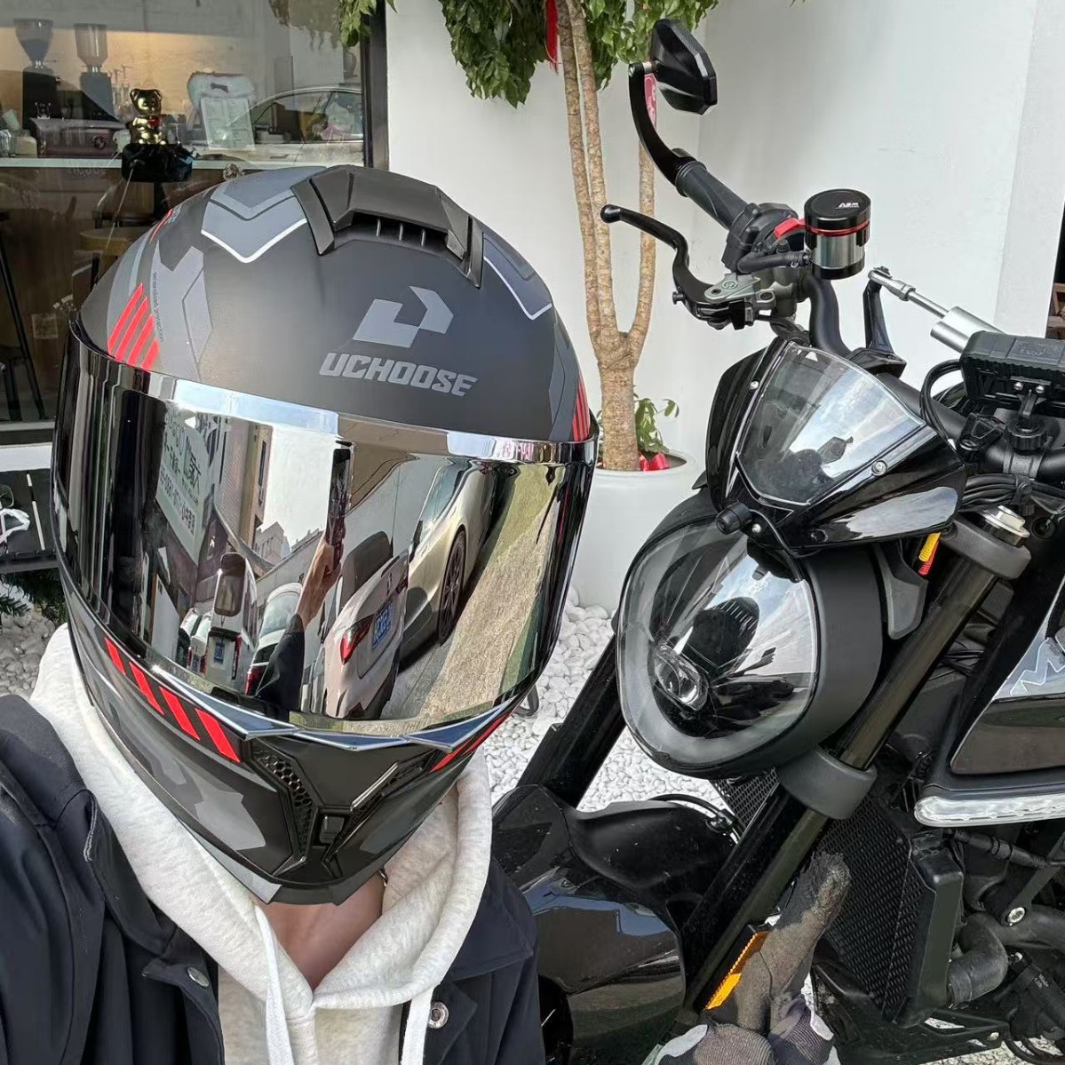 Los fabricantes venden al por mayor cascos de motocicleta para hombres y mujeres, locomotoras Bluetooth, cascos completos, personalidad de cuatro estaciones, vehículos eléctricos antivaho geniales