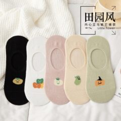 靴下の女性の春夏純綿の靴下の野菜のジャカードの見えない靴下のシリカゲルは綿の靴下と精練して綿の靴下の卸売りをします。