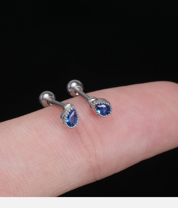 Geometric Diamond Rhinestone Lightning Ear Cuff Earring for Women detail image 7