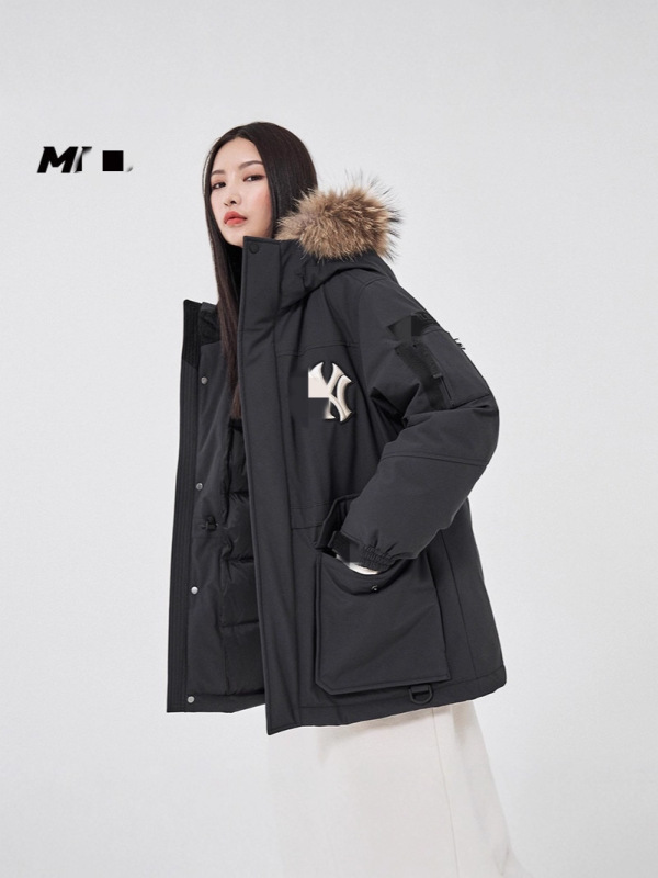 现货高版本明星同款MLB大毛领情侣款羽绒服9902 批发价格私信|undefined
