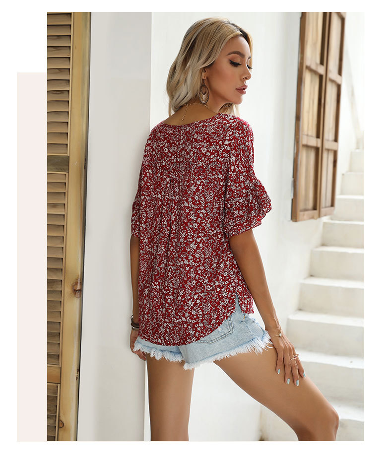 Camisa suelta de gasa floral de manga corta con cuello en V NSYYF61879