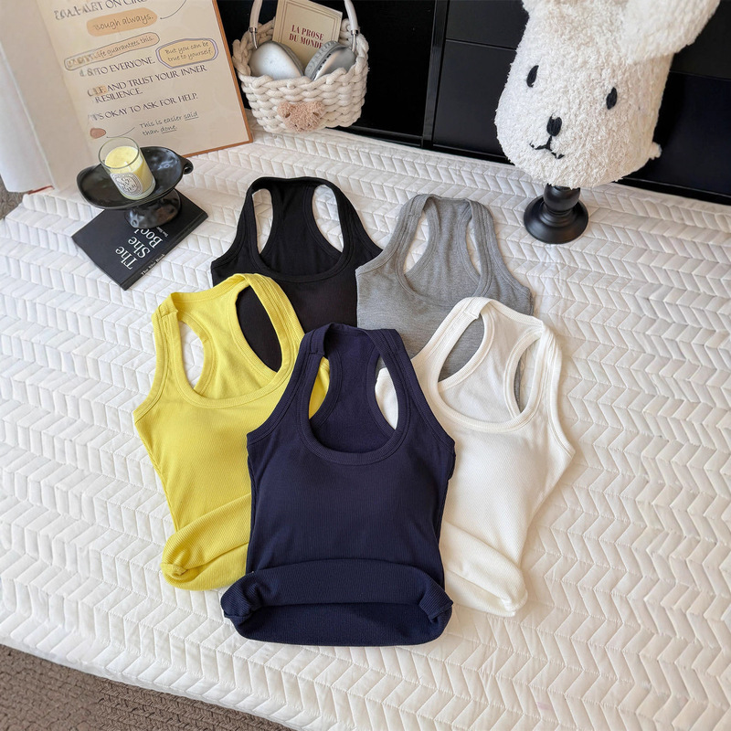 Yellow Whitening Brushed Threaded Halterneck Vest for Women Spring and Summer 2025 New Sexy Style Slim Inner Suspender Top Yellow Whitening Brushed Threaded Halterneck Vest for Women Spring and Summer 2025 New Sexy Style Slim Inner Suspender Top