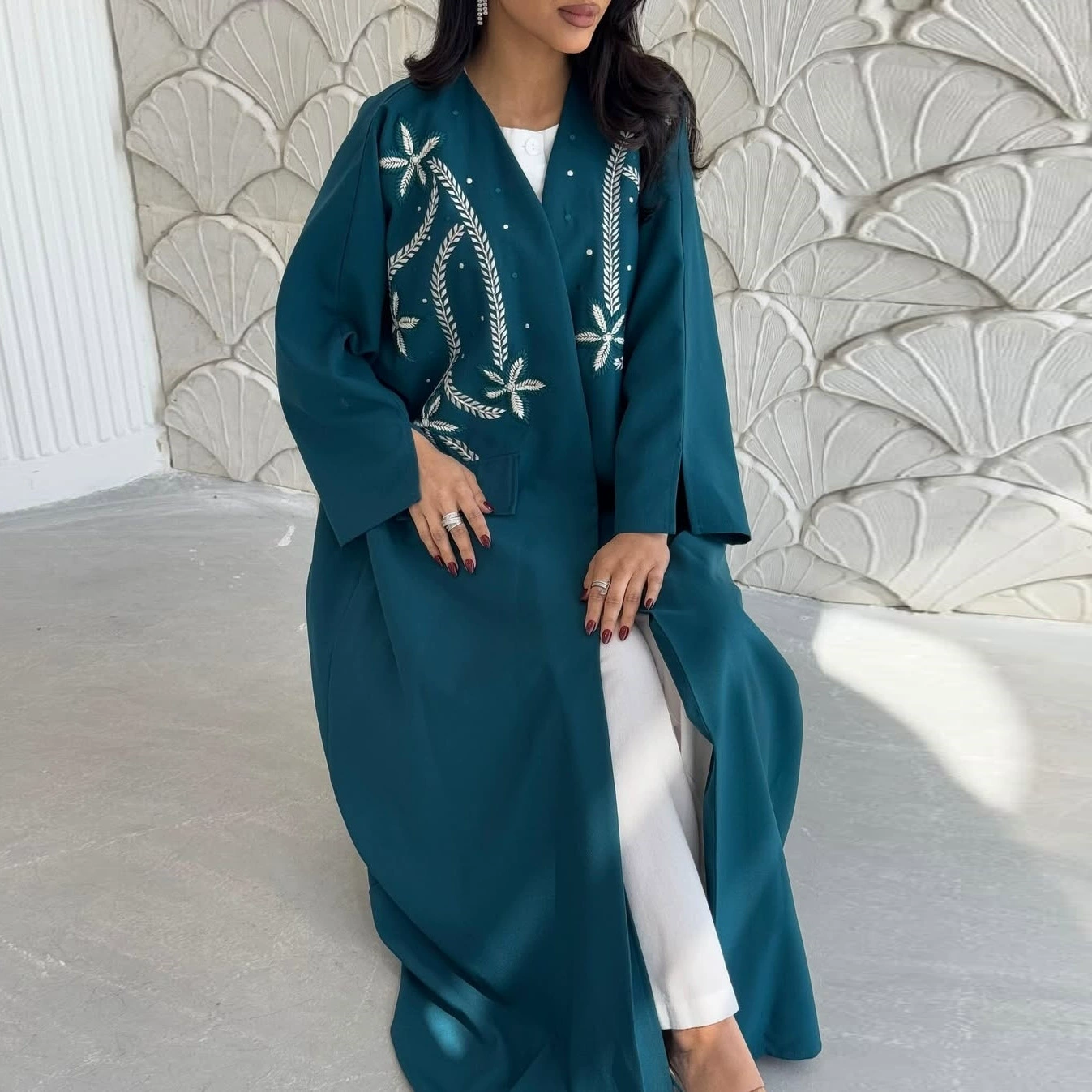 MQ213 modest new Middle Eastern embroidered cardigan cross-border hot selling women's clothing Muslim fashion ethnic abaya