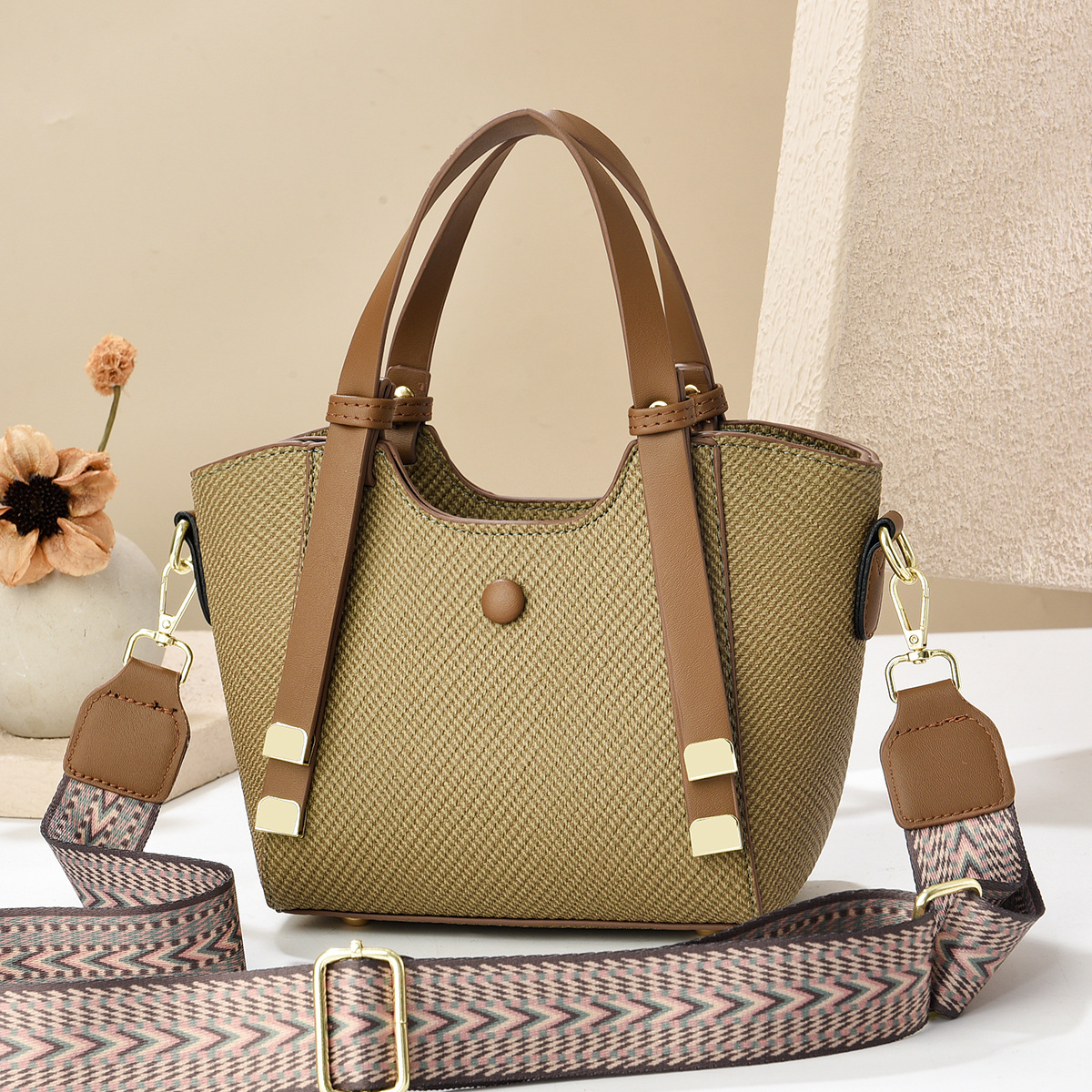 Bolso bolso de mano cubo de agua bolsa de canasta de verduras nuevo bolso de mensajero de hombro simple para mujer Bolso de mujer de Taizhou bags de comercio exterior