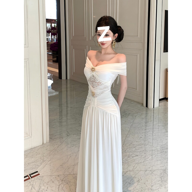 Goddess-style high-end sexy strapless dress, elegant and figure-flattering, one-shoulder evening gown