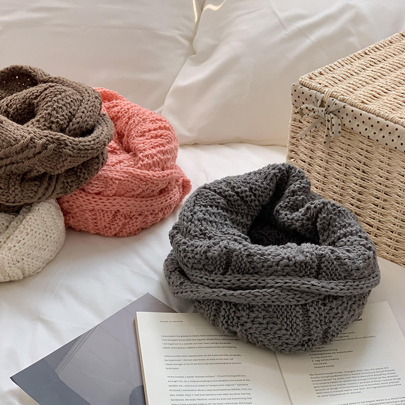 Bufanda otoño e invierno versátil 2025 versión coreana nueva lana unisex bufanda de lana tejida cubre cuello fabricante al por mayor.