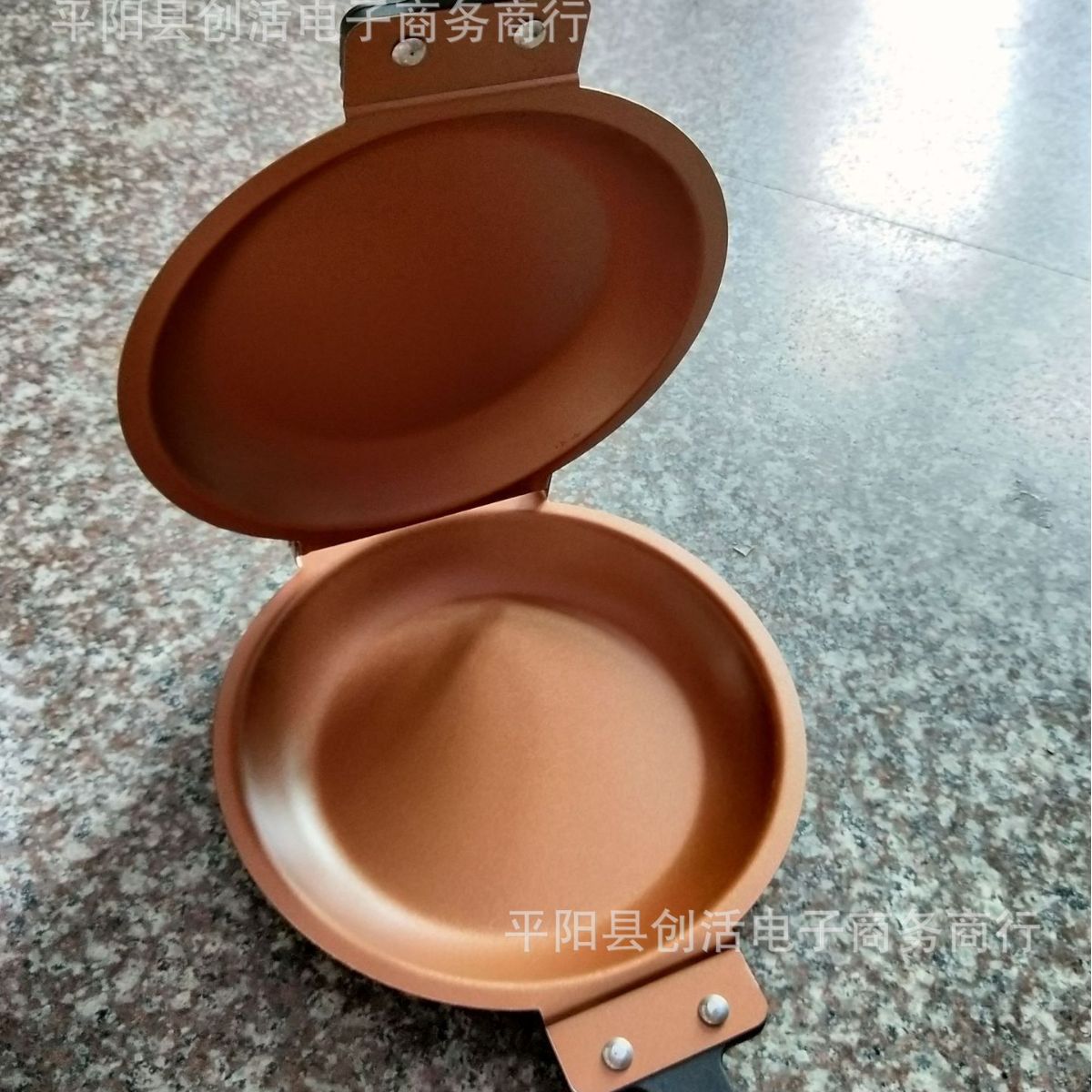 TV新品 pancake bonanza copper不沾煎锅 双面锅 金色折叠煎锅