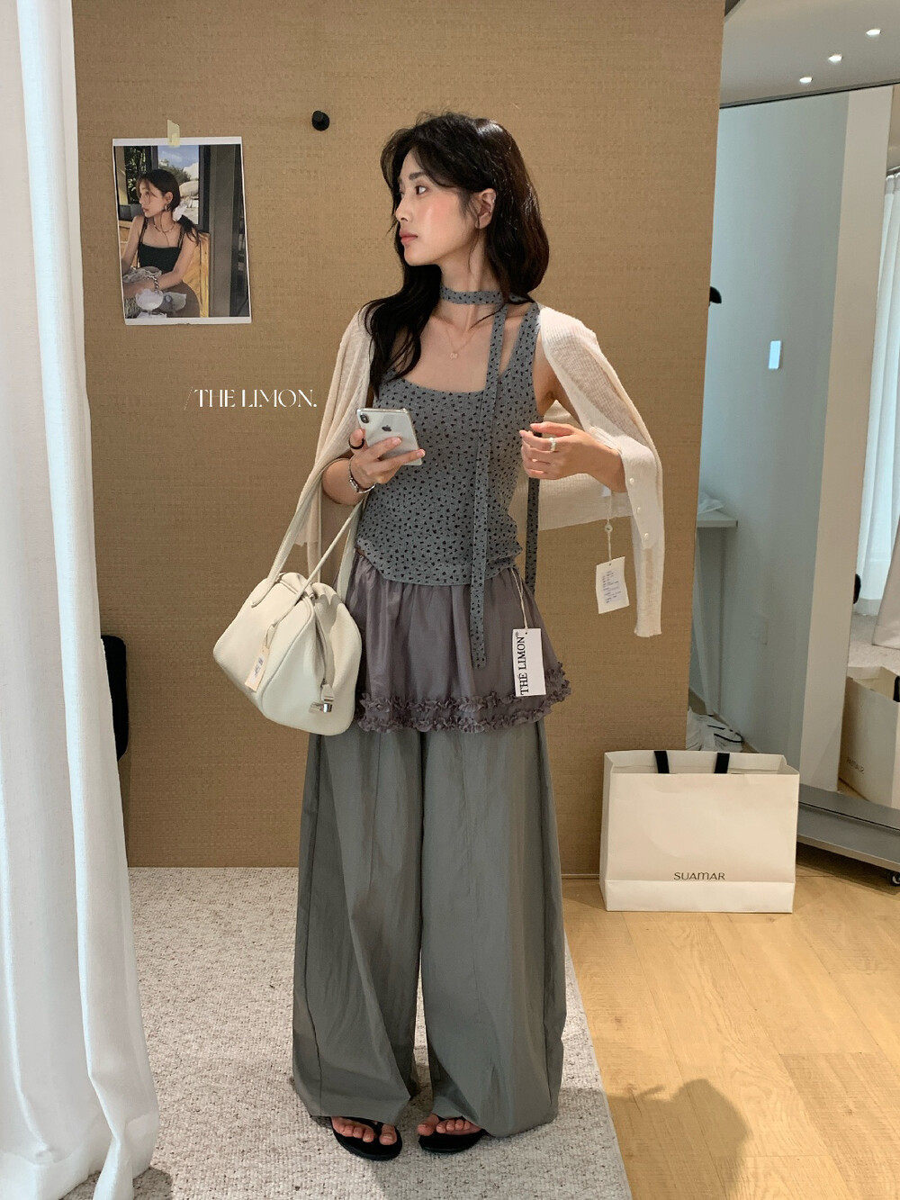 Quần culottes nữ ống rộng cạp cao phong cách Hàn Quốc, thiết kế giả hai lớp viền bèo nhún — màu trắng, màu xám, màu kaki chi tiết 18